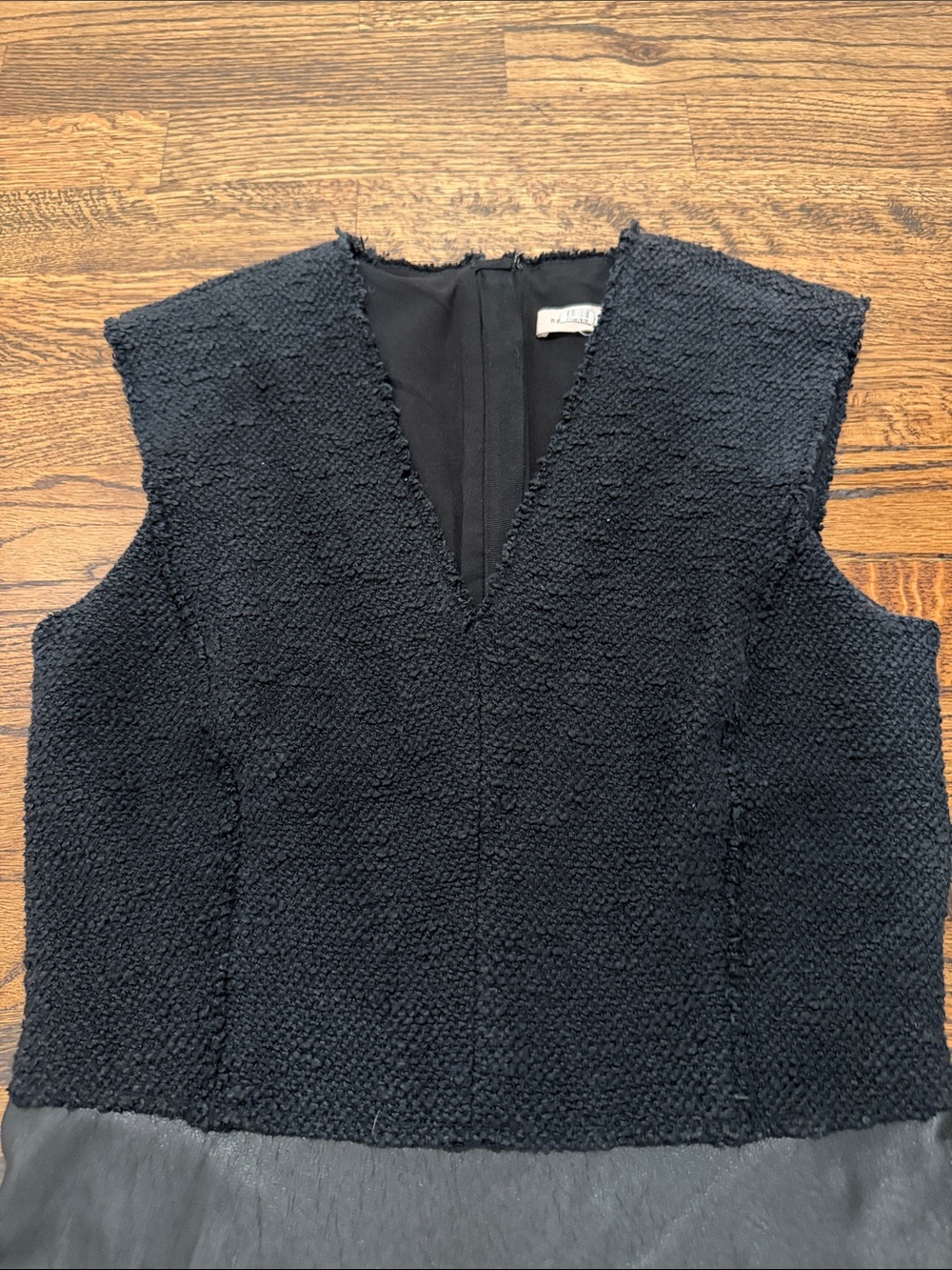 Rebecca Taylor Black V‑Neck Pleated Midi Dress - Picture 3 of 9